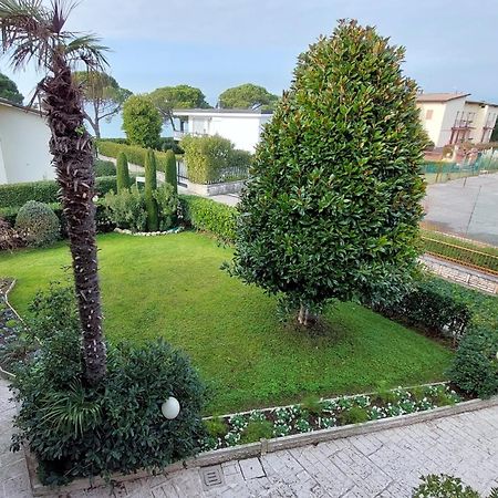 Betulla Lake View Apartment Lazise Bagian luar foto